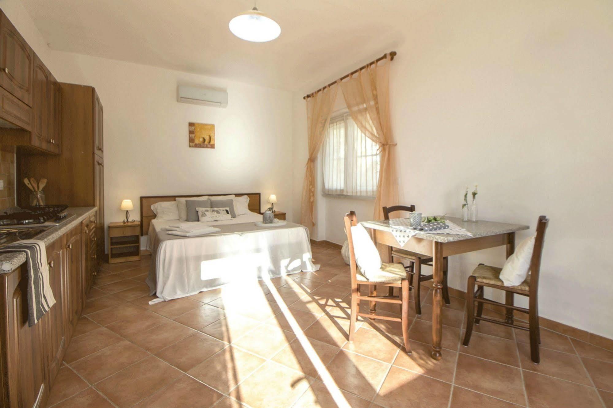 Casa Vacanze Cau - Viale Europa Alghero Exterior photo
